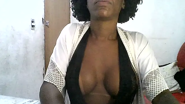 Snapshot of maisinha3193 chatting on July 28, 2026, 2:40 am maisinha3193 online show from July 28, 2026, 2:40 am