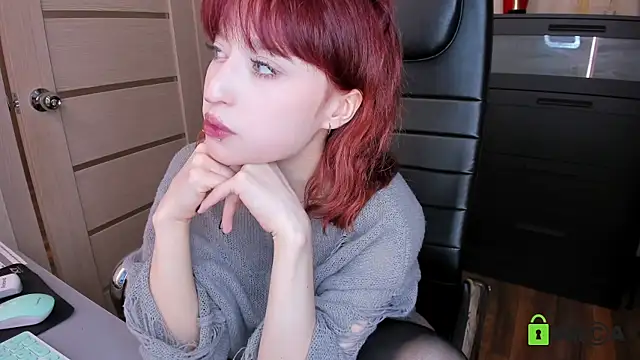 ElizaNik  online show from May 15, 2026, 11:23 pm