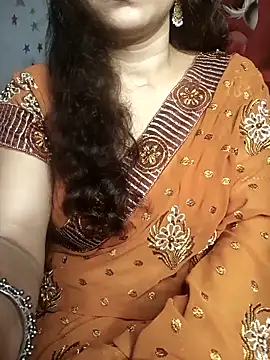 Sneha gril online show from October 3, 2025, 2:03 pm