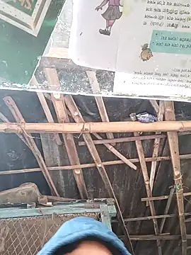 Snapshot of Skinny_Bigass_23 chatting on January 2, 2025, 10:37 am Skinny Bigass 23 online show from January 2, 2025, 10:37 am