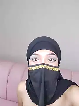 Aaliyah Salma online show from January 22, 2025, 1:31 am