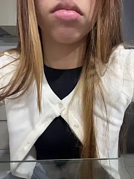 Aaliyah Salma online show from May 24, 2026, 12:04 am