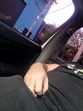 Snapshot of dym251211 chatting on March 8, 2026, 10:41 am dym251211 online show from March 8, 2026, 10:41 am