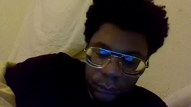 Snapshot of dvaughn3117 chatting on April 3, 2026, 9:18 am dvaughn3117 online show from April 3, 2026, 9:18 am