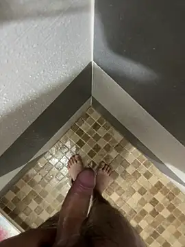 mylovetr1 online show from February 4, 2025, 5:31 am