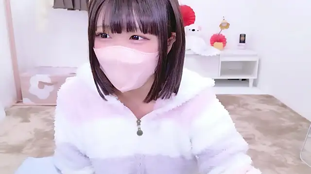 Snapshot of aki_zzz chatting on February 2, 2026, 8:07 pm aki zzz online show from February 2, 2026, 8:07 pm