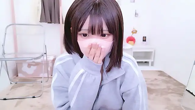 Snapshot of aki_zzz chatting on February 5, 2026, 11:42 pm aki zzz online show from February 5, 2026, 11:42 pm