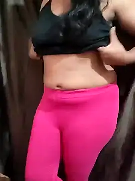 Snapshot of Tamilmayill chatting on February 17, 2025, 3:42 pm Tamilmayill online show from February 17, 2025, 3:42 pm