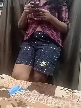 Snapshot of Tamilmayill chatting on February 20, 2025, 6:39 am Tamilmayill online show from February 20, 2025, 6:39 am