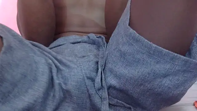 kingmaestro  online show from April 15, 2026, 7:37 am