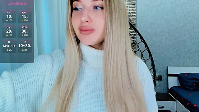 Evacadooo online show from October 26, 2025, 3:56 am