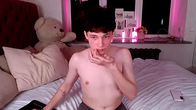 iwillfall online show from March 2, 2026, 12:02 am