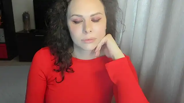 Snapshot of MollyCheiz chatting on June 15, 2026, 4:31 pm MollyCheiz online show from June 15, 2026, 4:31 pm