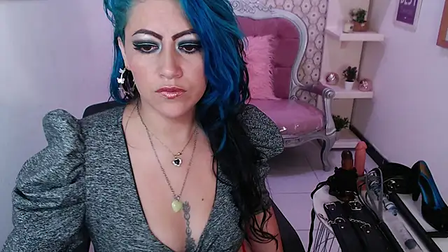 Snapshot of scarleth_blue chatting on March 21, 2025, 6:38 am scarleth blue online show from March 21, 2025, 6:38 am