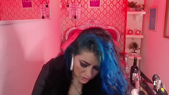 Snapshot of scarleth_blue chatting on September 9, 2025, 3:06 am scarleth blue online show from September 9, 2025, 3:06 am