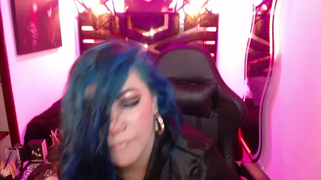 Snapshot of scarleth_blue chatting on May 5, 2026, 3:14 am scarleth blue online show from May 5, 2026, 3:14 am