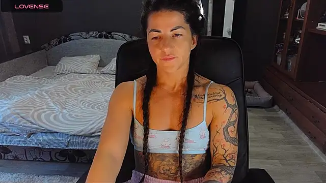 Snapshot of Aria_Dl chatting on October 20, 2025, 7:20 am Aria Dl online show from October 20, 2025, 7:20 am