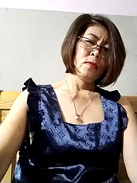 Baby-tits2024 online show from October 21, 2025, 1:23 pm