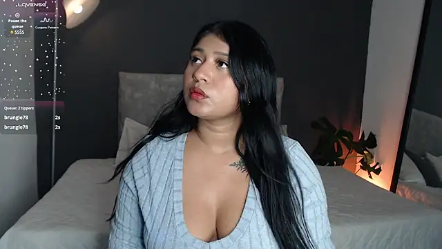 Snapshot of alinakiss chatting on June 14, 2026, 4:03 am alinakiss online show from June 14, 2026, 4:03 am