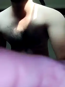 Snapshot of smartboy010101 chatting on December 9, 2024, 4:23 am smartboy010101 online show from December 9, 2024, 4:23 am