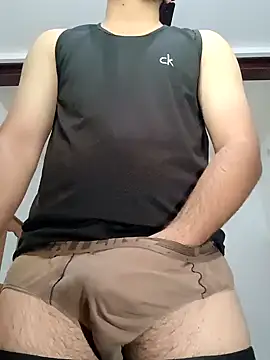 Snapshot of smartboy010101 chatting on February 28, 2025, 9:36 am smartboy010101 online show from February 28, 2025, 9:36 am