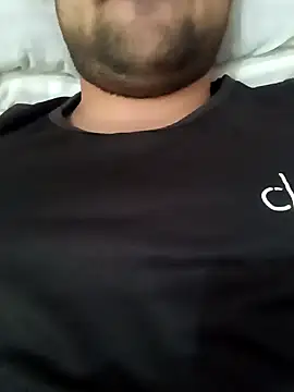 Snapshot of smartboy010101 chatting on March 9, 2025, 3:32 am smartboy010101 online show from March 9, 2025, 3:32 am