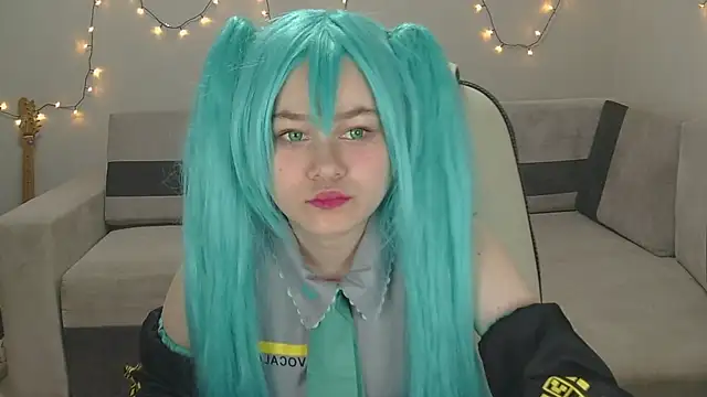 yuno nya online show from December 17, 2024, 4:21 pm