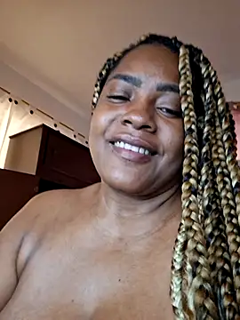 Snapshot of GoddessCarrie chatting on October 1, 2025, 5:19 pm GoddessCarrie online show from October 1, 2025, 5:19 pm