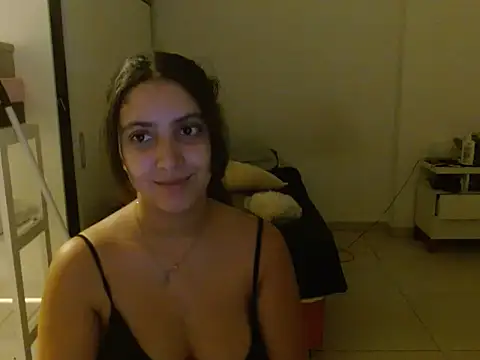 Snapshot of xBubblyBarbiexx chatting on February 25, 2025, 2:03 am xBubblyBarbiexx online show from February 25, 2025, 2:03 am