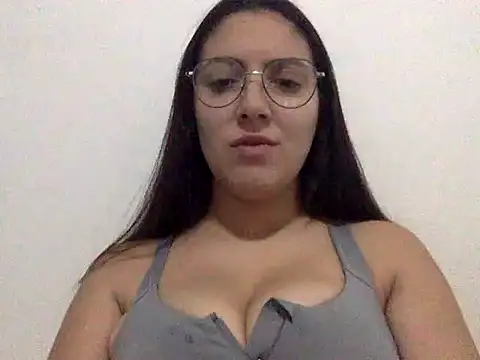 Snapshot of xBubblyBarbiexx chatting on May 16, 2026, 3:14 am xBubblyBarbiexx online show from May 16, 2026, 3:14 am