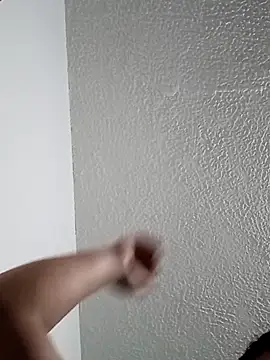 Naomy veracruz  online show from April 1, 2026, 11:00 am