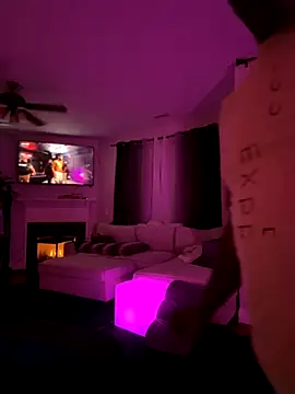 Snapshot of Bignc chatting on October 22, 2025, 11:59 pm Bignc online show from October 22, 2025, 11:59 pm