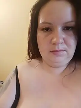 Szilvi93 online show from July 18, 2026, 2:21 pm