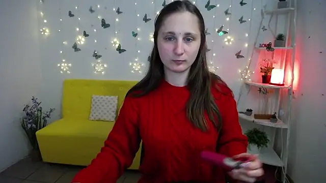 Snapshot of MichelLeee chatting on April 20, 2026, 11:35 am MichelLeee online show from April 20, 2026, 11:35 am