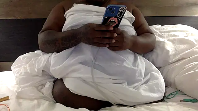 Snapshot of Cocabugattibad chatting on December 9, 2024, 8:01 pm Cocabugattibad online show from December 9, 2024, 8:01 pm