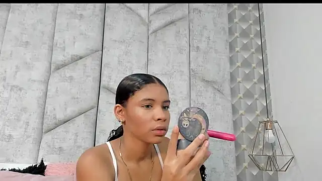 AshleyHill2 online show from December 14, 2025, 4:40 am