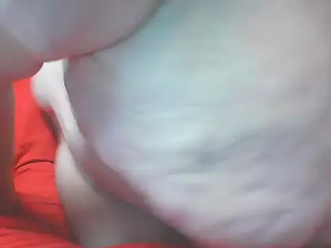 Snapshot of Honeybee2025 chatting on March 4, 2025, 9:00 pm Honeybee2025 online show from March 4, 2025, 9:00 pm