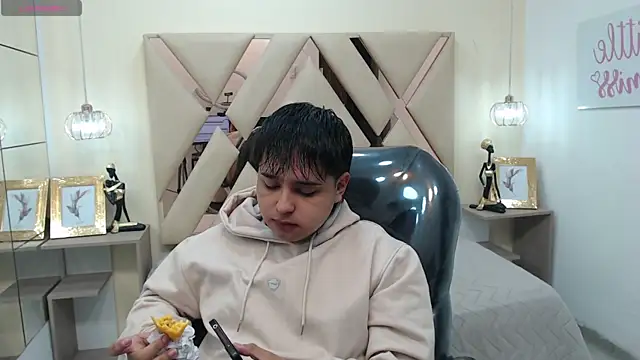 AndrewPherson online show from January 14, 2025, 12:24 pm