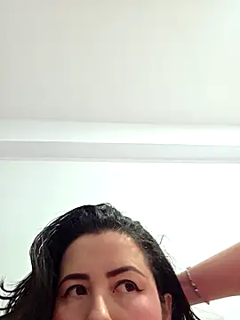 NeredaXxx online show from April 15, 2026, 7:58 pm