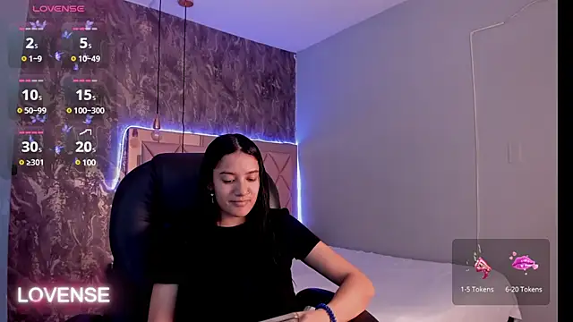 Snapshot of SKYLERWHIITEE chatting on January 30, 2025, 2:16 am SKYLERWHIITEE online show from January 30, 2025, 2:16 am