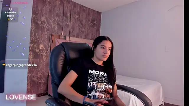 Snapshot of SKYLERWHIITEE chatting on February 5, 2025, 5:41 am SKYLERWHIITEE online show from February 5, 2025, 5:41 am