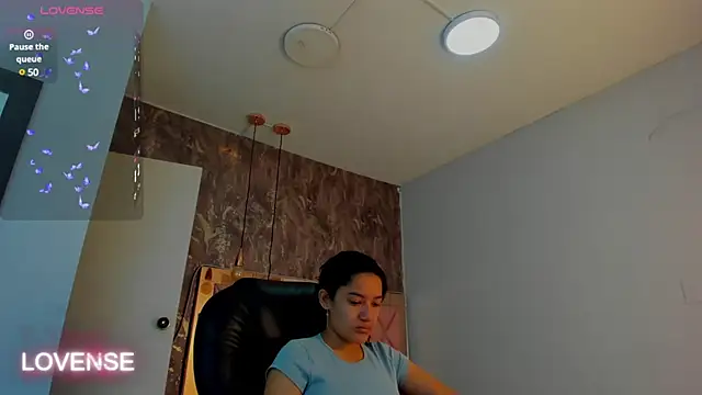 Snapshot of SKYLERWHIITEE chatting on February 10, 2025, 3:24 am SKYLERWHIITEE online show from February 10, 2025, 3:24 am