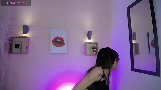 Aniie Doll online show from September 13, 2025, 8:19 pm