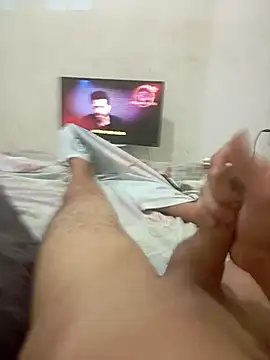 Snapshot of kaioh13 chatting on December 12, 2024, 12:27 am kaioh13 online show from December 12, 2024, 12:27 am