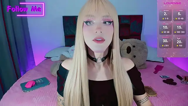 Snapshot of Kirmyy_ chatting on January 1, 2025, 4:39 am Kirmyy  online show from January 1, 2025, 4:39 am