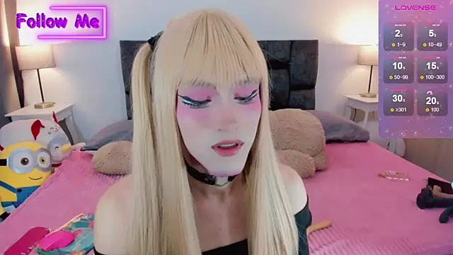 Snapshot of Kirmyy_ chatting on February 17, 2025, 12:43 am Kirmyy  online show from February 17, 2025, 12:43 am