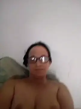 Snapshot of nicolle_milf1978 chatting on June 16, 2026, 12:41 pm nicolle milf1978 online show from June 16, 2026, 12:41 pm