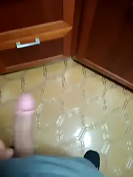 Snapshot of domyragusa chatting on January 14, 2025, 4:15 am domyragusa online show from January 14, 2025, 4:15 am