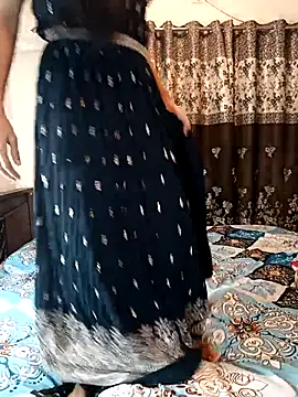 Snapshot of Cute-Bhavya chatting on September 18, 2025, 5:53 am Cute-Bhavya online show from September 18, 2025, 5:53 am