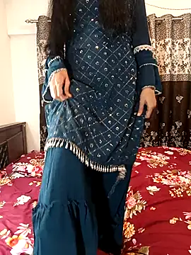 Snapshot of Cute-Bhavya chatting on September 22, 2025, 11:45 am Cute-Bhavya online show from September 22, 2025, 11:45 am